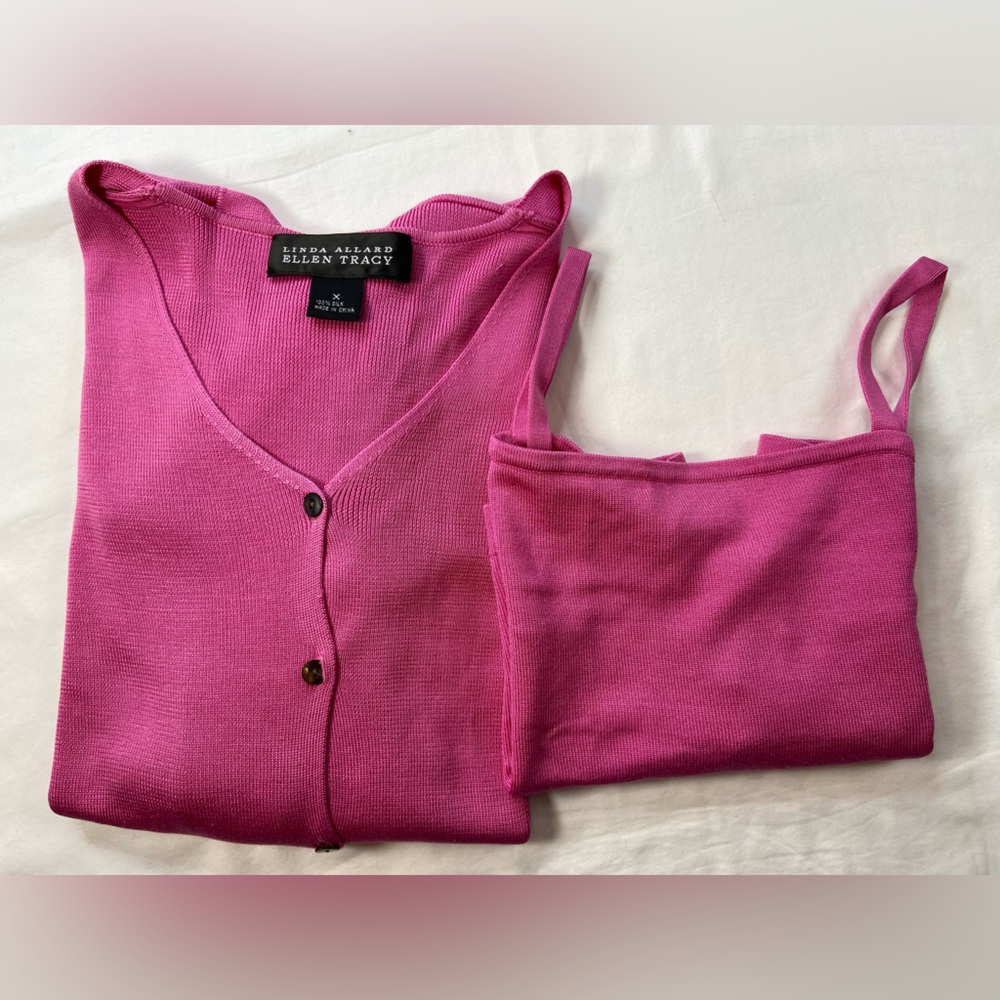 Ellen‎ Tracy Silk Sweater Set V neck cardigan over a cropped thin Strap tank